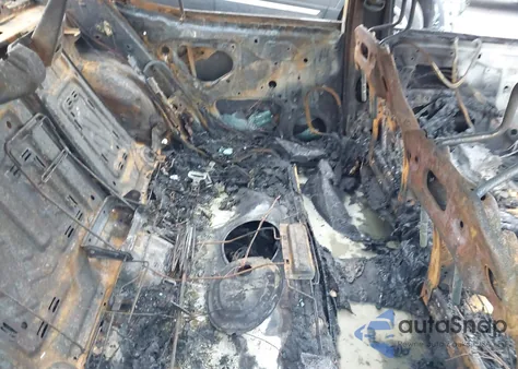 2021 Toyota Camry Se z USA, uszkodzony, nr VIN 4T1G11AKXMU476400